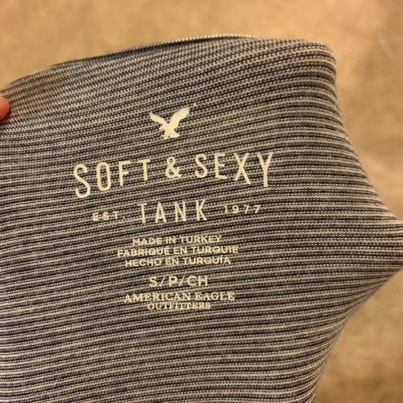 AE Soft & Sexy Ruffle Tank - Picture 3 of 3